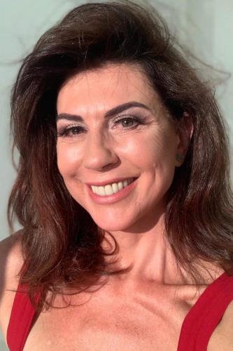 Angela Dip