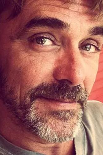 César Macarron